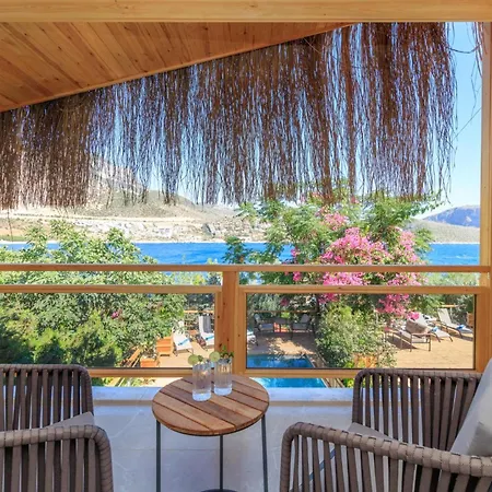Deniz Two Kalkan