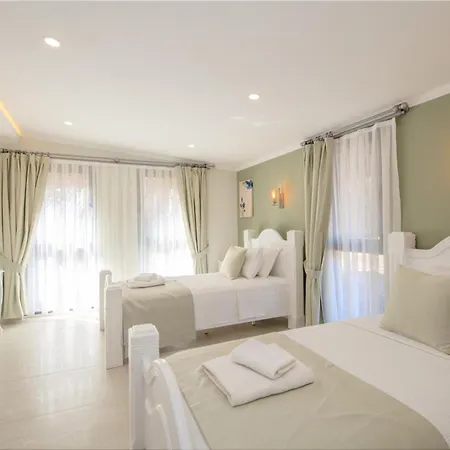 Deniz Two Villa *